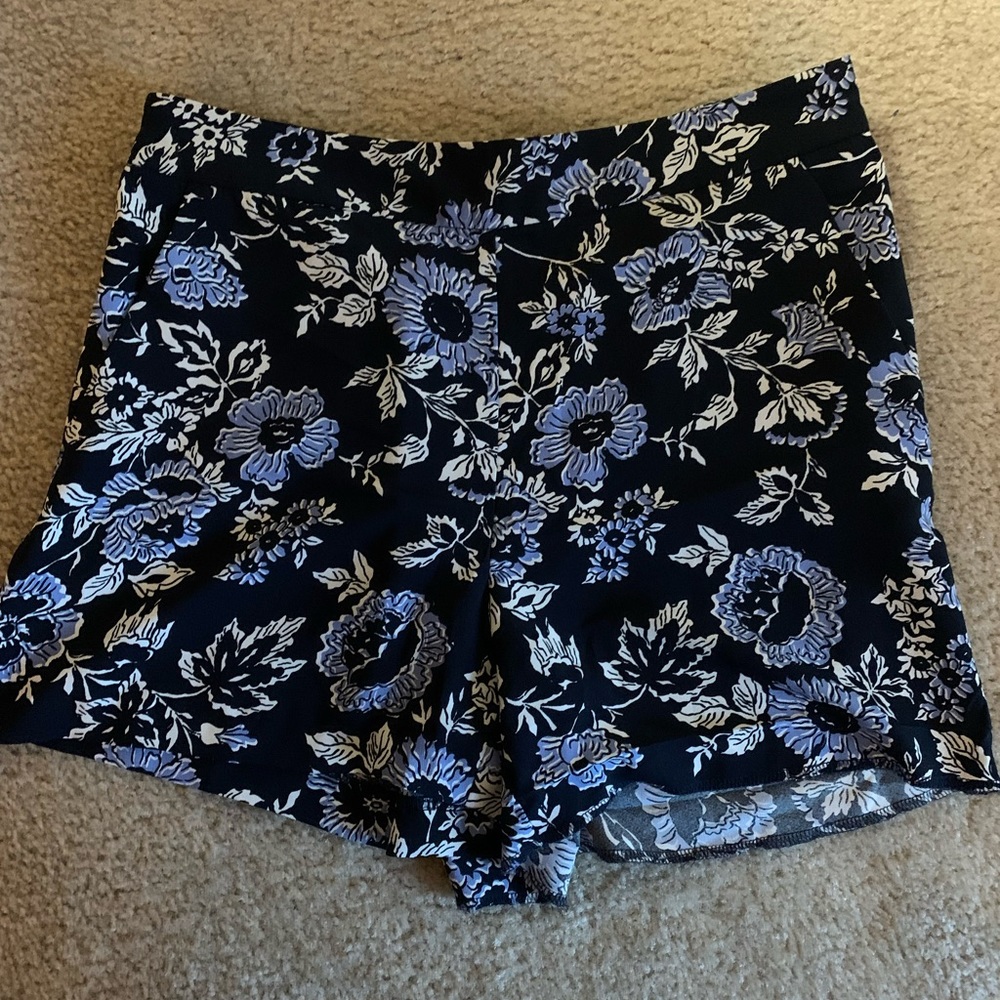 NUC Loft floral shorts
